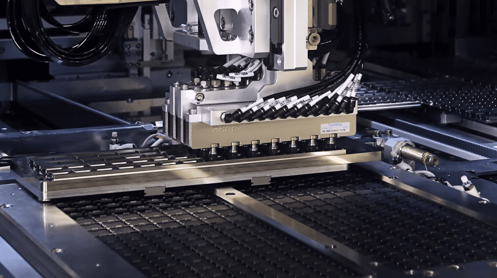 Video of Microchip manufacturing in factory 